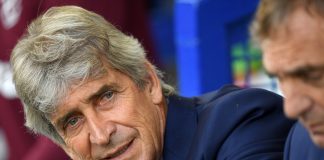 Manuel Pellegrini, Manager of West Ham United looks on prior to the Premier League match between Everton FC and West Ham United