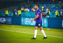 Dominic Calvert-Lewin transfer odds: Shock new favourite emerges in Calvert-Lewin transfer race England international striker Dominic Calvert-Lewin