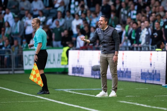 Leicester City manager Martí Cifuentes