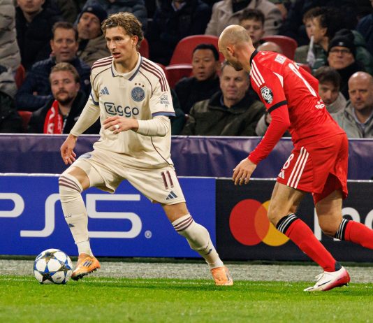 Man Utd open talks over move for Ajax star Ajax winger Mika Godts